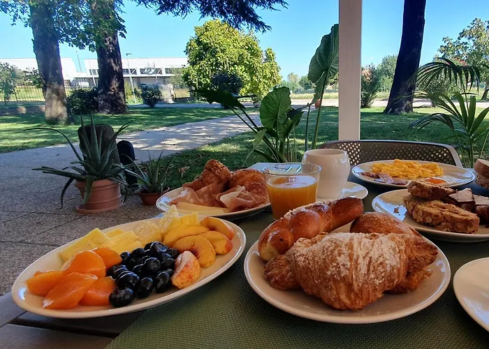 Corte Roveri Bed & Breakfast